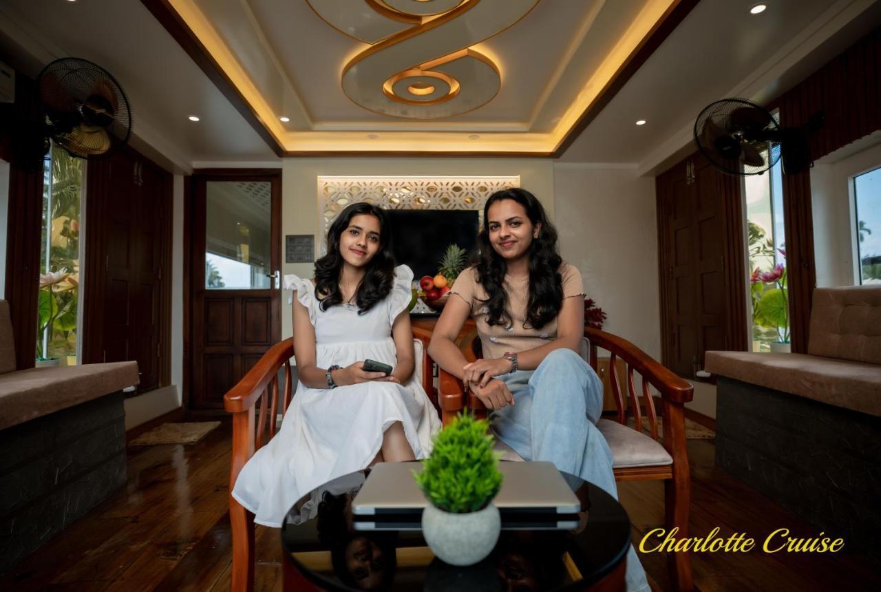 Hotel Charlotte Cruise House Boat Alappuzha Exterior foto
