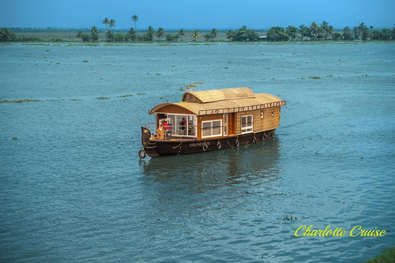 Hotel Charlotte Cruise House Boat Alappuzha Exterior foto